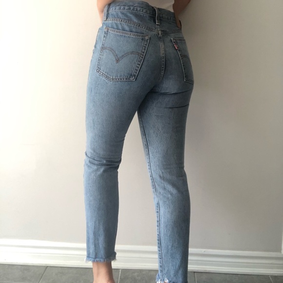 Aritzia, Levi’s wedgie icon jeans - high waisted - Picture 3 of 10